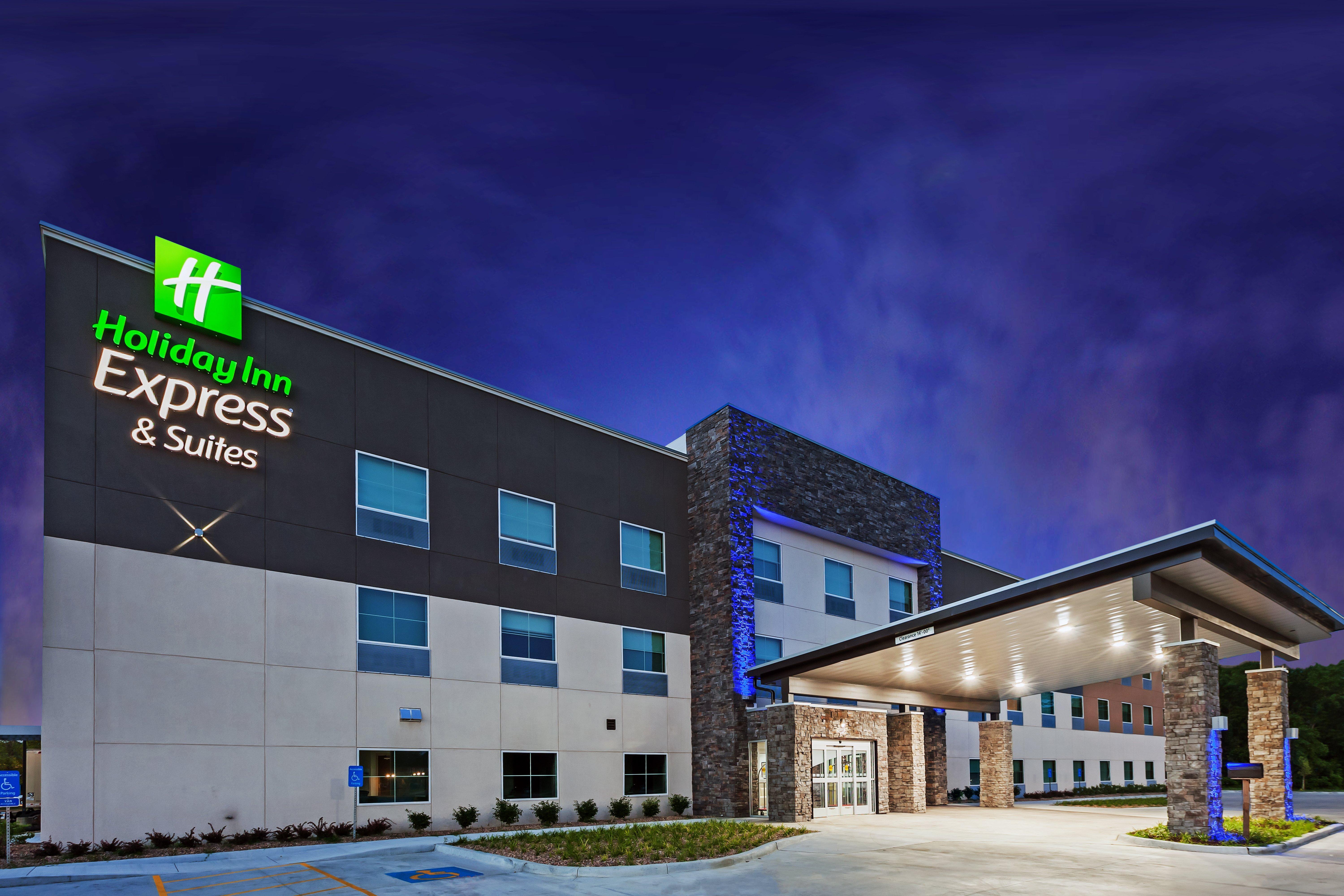 Holiday Inn Express & Suites - Coffeyville, An Ihg Hotel Exterior foto